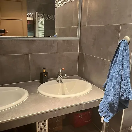 Apartment Issy